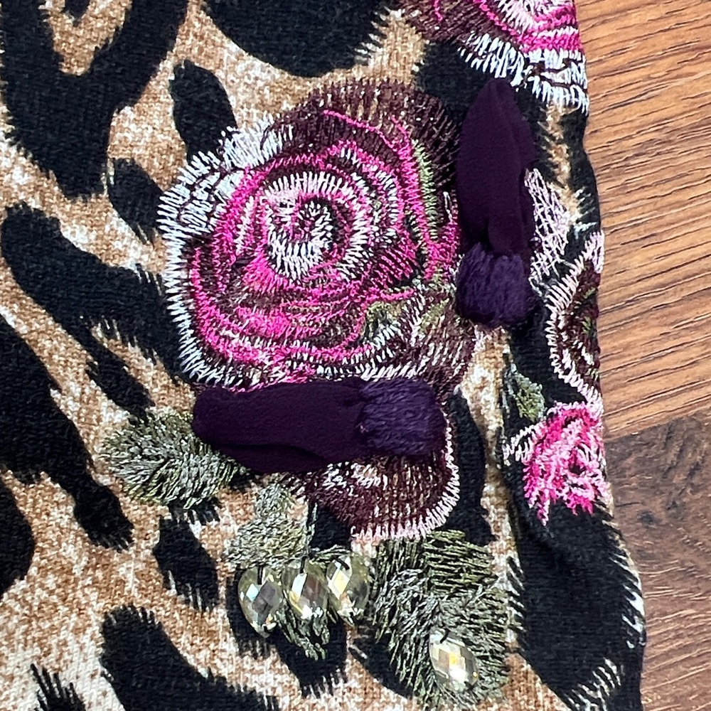 INC International Concepts Leopard and Floral Long Sleeve Top - Picture 4 of 7